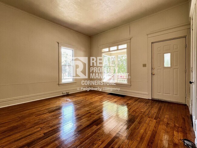 Building Photo - 1116-1118 Forbes St