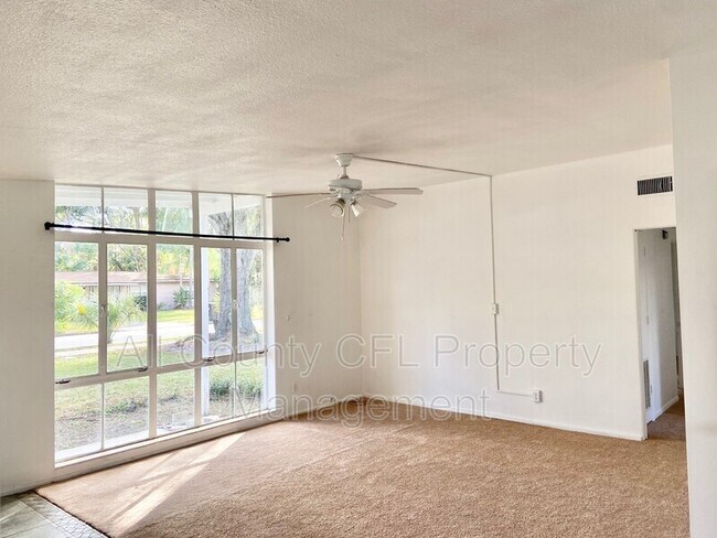 Foto del edificio - 550 Hartley Pl