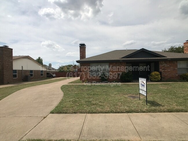 Foto del edificio - 7041 Crosstimbers Ln