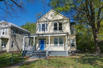 Building Photo - 3418 Carolina Ave