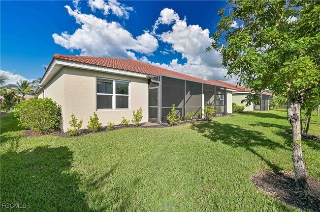 Foto del edificio - 4278 Dutchess Park Rd