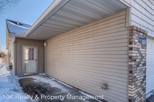 Foto del edificio - 2 br, 1 bath House - 205 21st Avenue SW