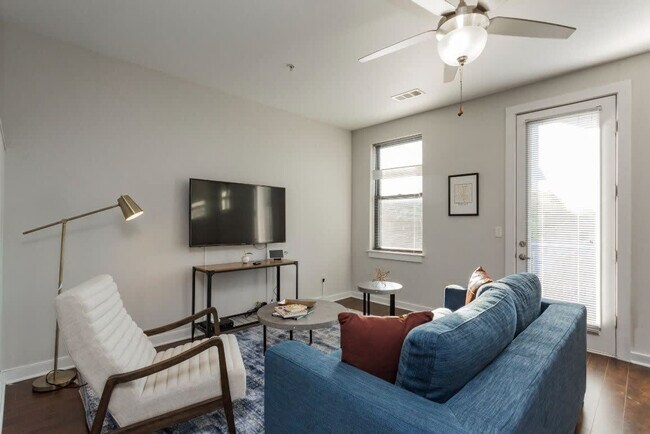 Foto del edificio - 1016 18th Ave S