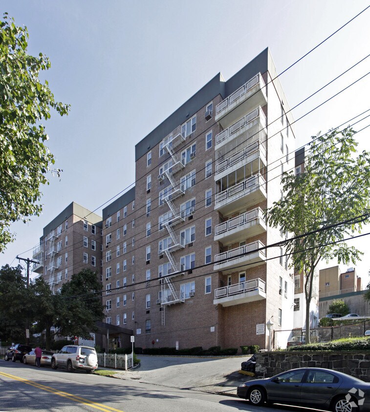 Building Photo - Alden Property Tenants Corporation