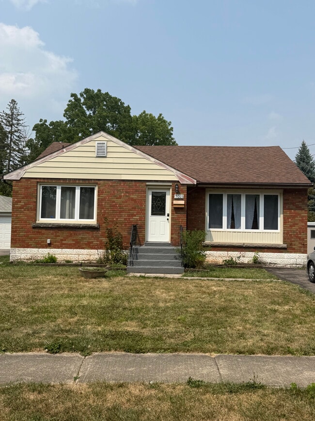 Building Photo - 7015 Garden St