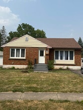 Building Photo - 7015 Garden St