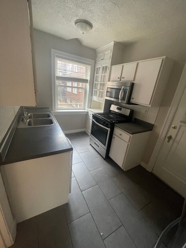 Foto del edificio - 7553 Byron Pl