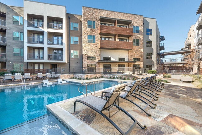 Building Photo - The Lucas Apartments