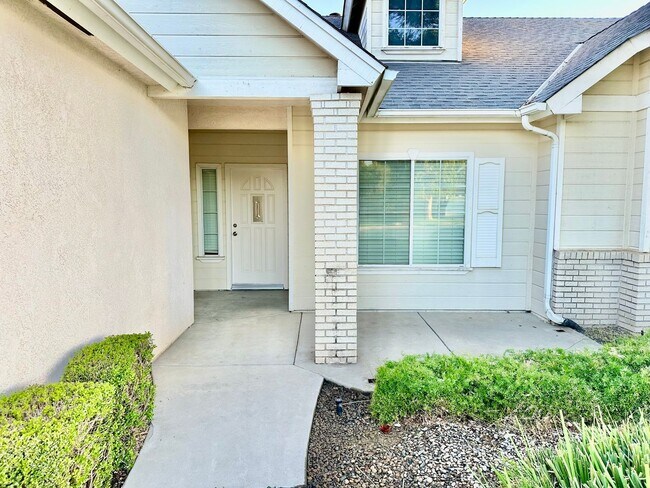 Foto del edificio - North Clovis 3/2 Near Buchanan Education C...