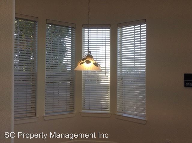 Building Photo - 700 Promontory Point Ln