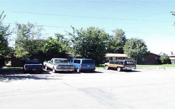 Building Photo - 3715 Upham St