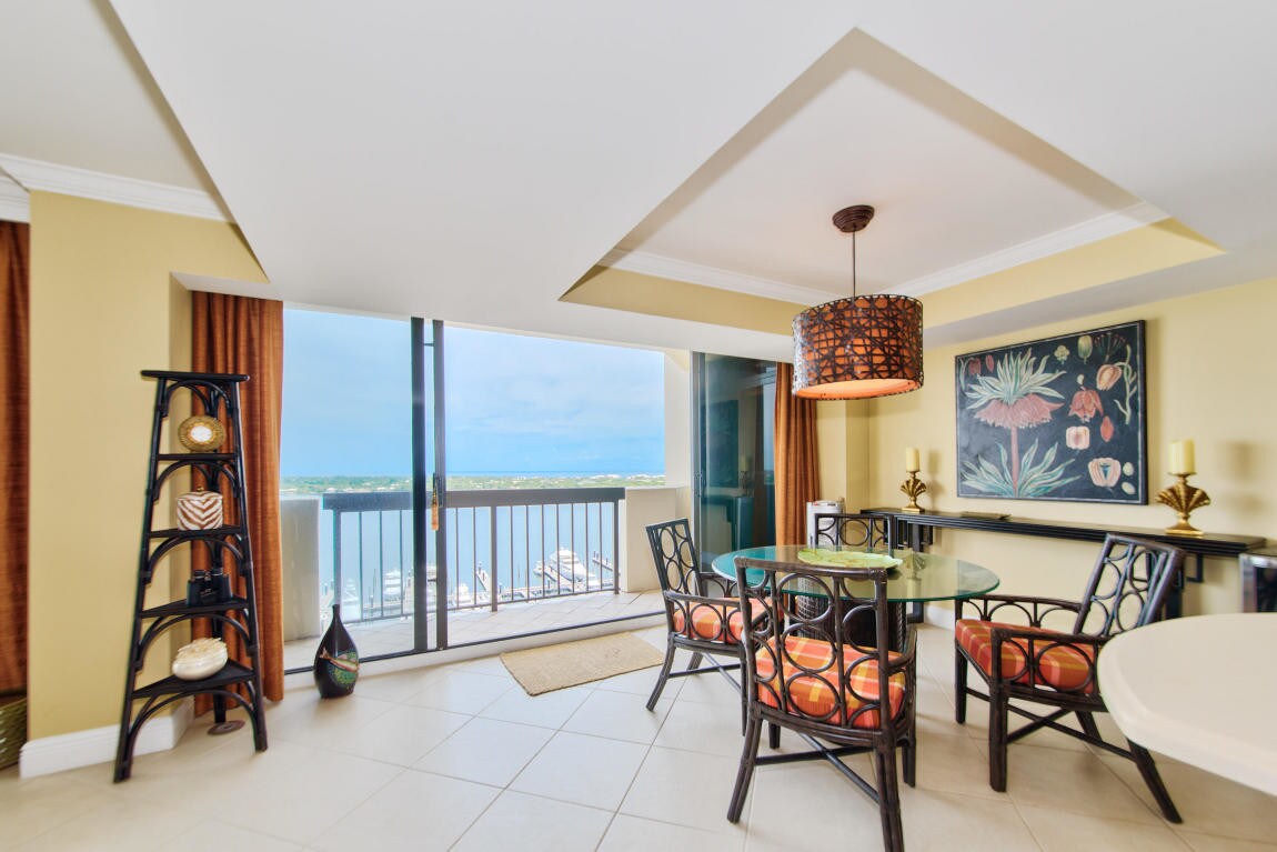 108 Lakeshore Drive 1539 - 108  Lakeshore Drive 1539
