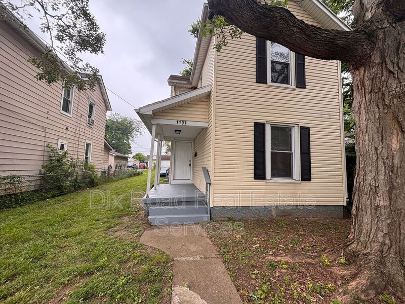 Foto principal - 1107 Baltimore St