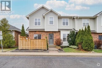 Building Photo - 1085 Harrogate Dr