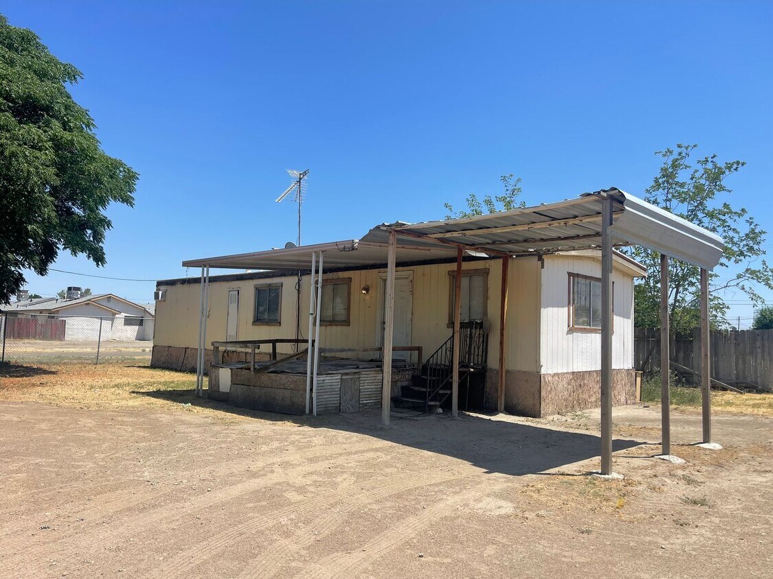 Primary Photo - Manufactured home for rent.
