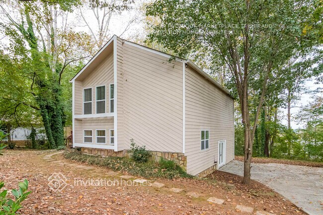 Building Photo - 183 W Putnam Ferry Rd