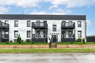 Building Photo - 1329 E Market St
