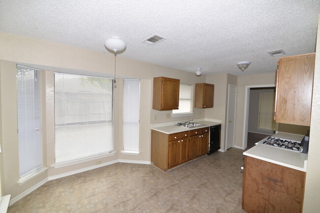 Building Photo - Rowlett 3 bedroom 2 bath