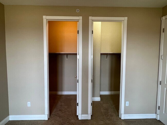 Foto del edificio - Lake Las Vegas Beauty!!! $2400 Great Views...