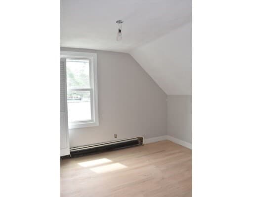 Building Photo - 216 Adams St