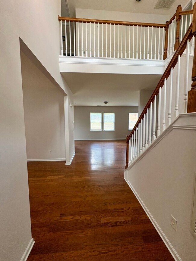 Foto del edificio - 4BR/3BA Home in Winding Walk