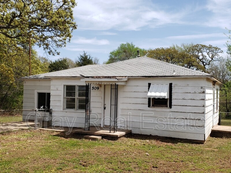 509 N Division St, Asher, OK 74826 House Rental in Asher, OK