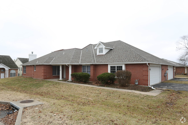 Building Photo - Bethel Duplexes