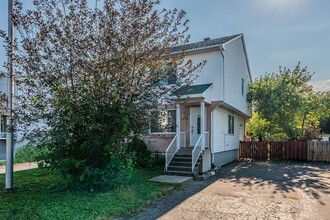Building Photo - 259 Rue Jean-Chauvin