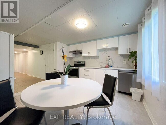 Photo du bâtiment - 50 Brookside Rd