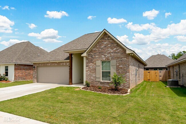 Building Photo - Beautiful 3 bedrooms 2 bathrooms