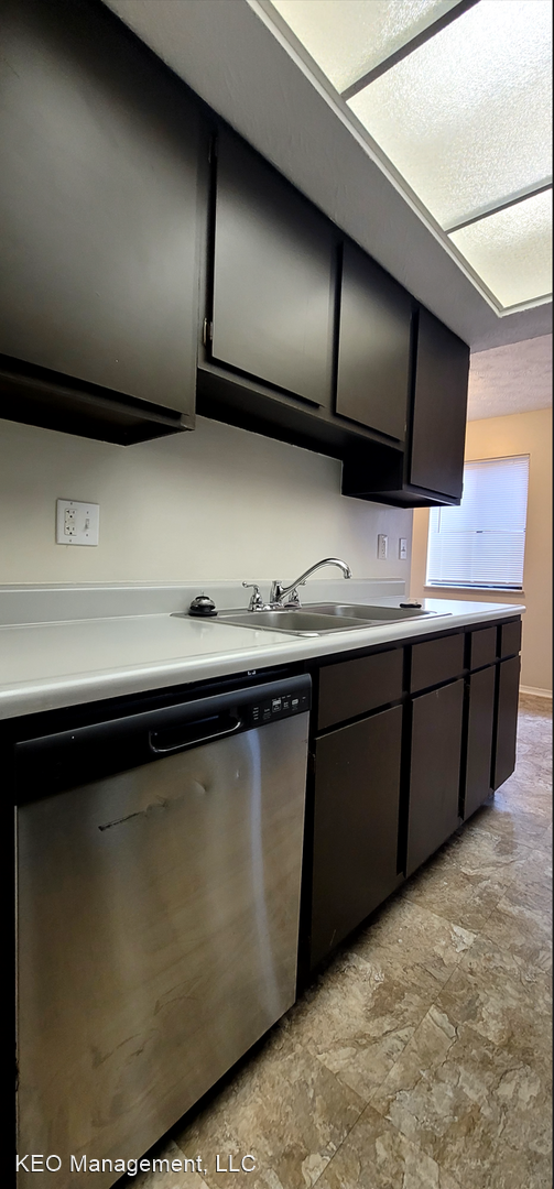 Building Photo - 2 br, 1.5 bath House - 3527 Spanish Villa ...