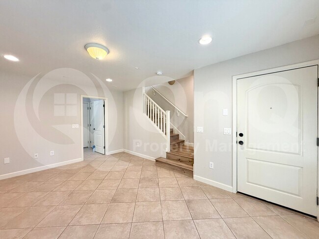 Building Photo - 2780 S Alpine Dr