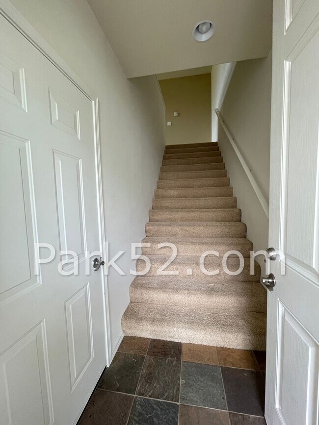 Foto del edificio - 2390 Simmons St