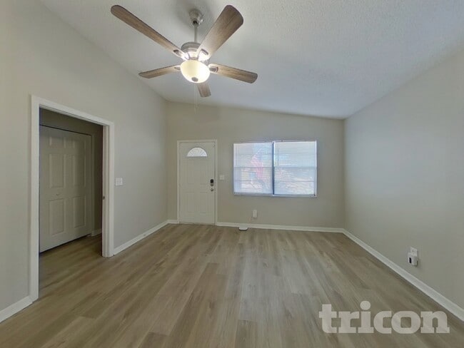 Building Photo - 4930 44th Ave N