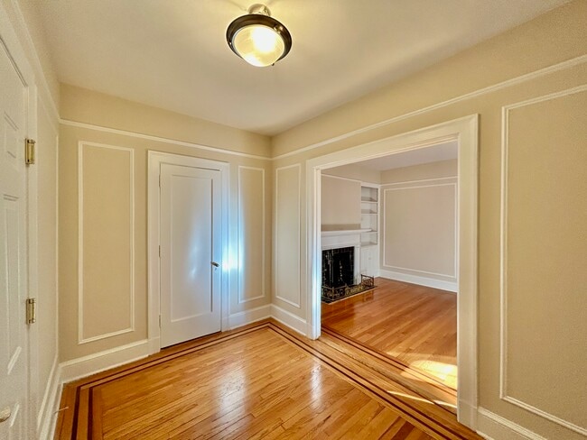 Building Photo - 1613 Harvard St NW