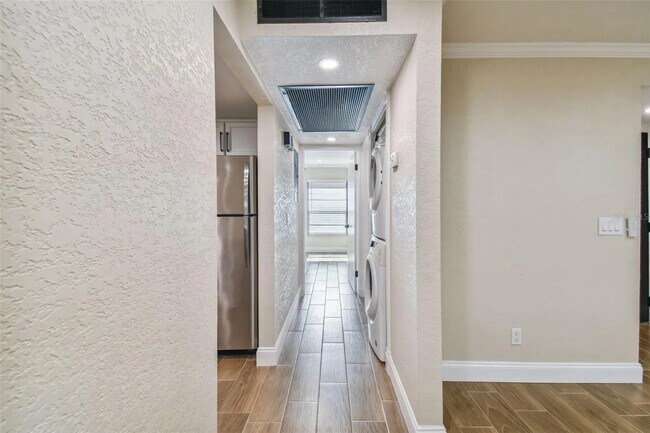 Foto del edificio - 4769 Puritan Cir