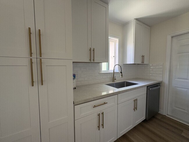 Foto del edificio - Newly Renovated Home in the Heart of Clairemont