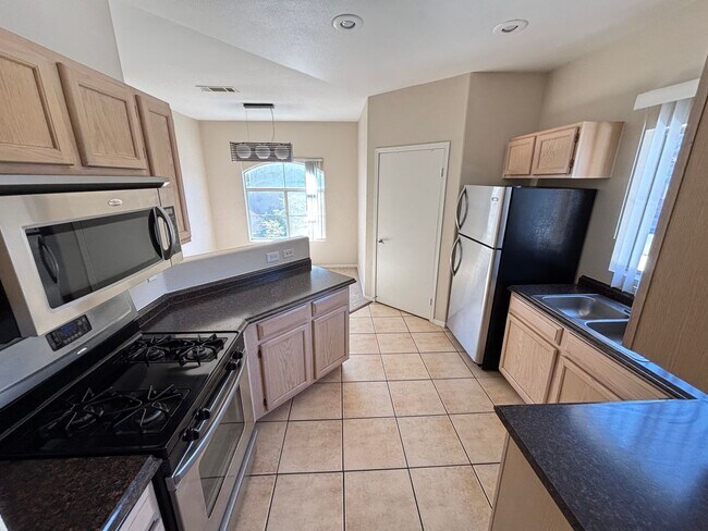 Foto del edificio - Gorgeous 2bed/2 bath condo in Southwest!