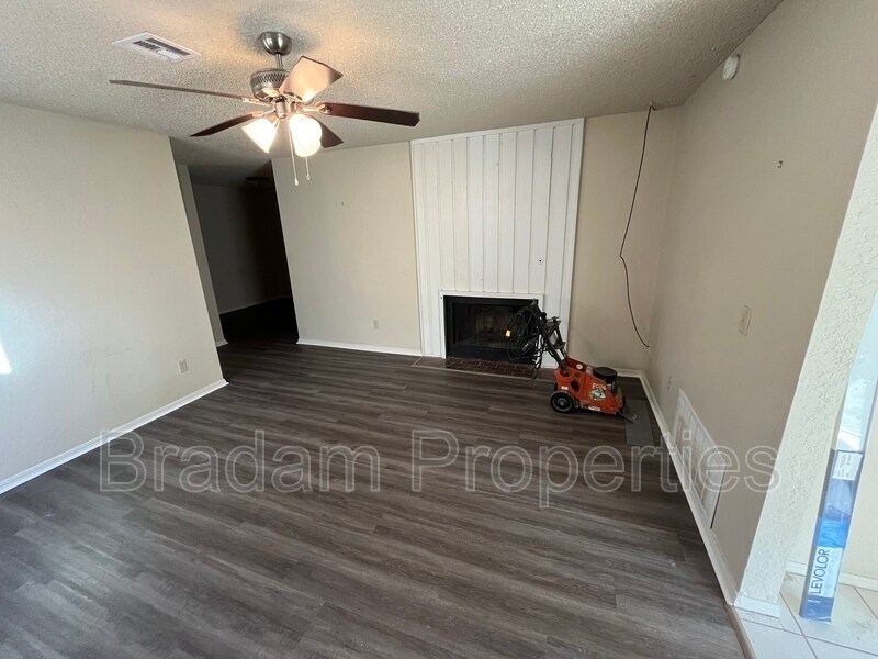 Primary Photo - 5979 E 25th Pl