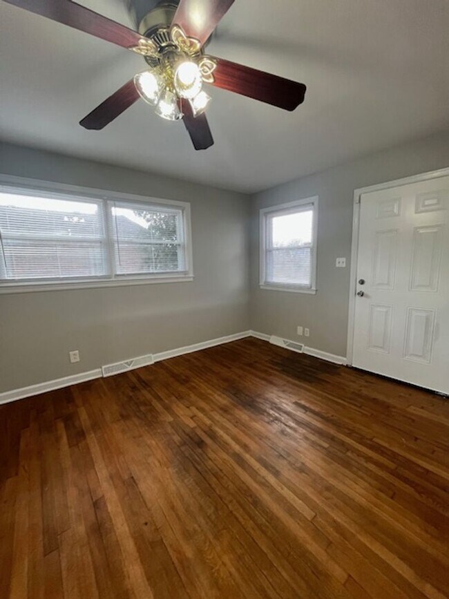 Foto del edificio - 1503 Roanoke Rd