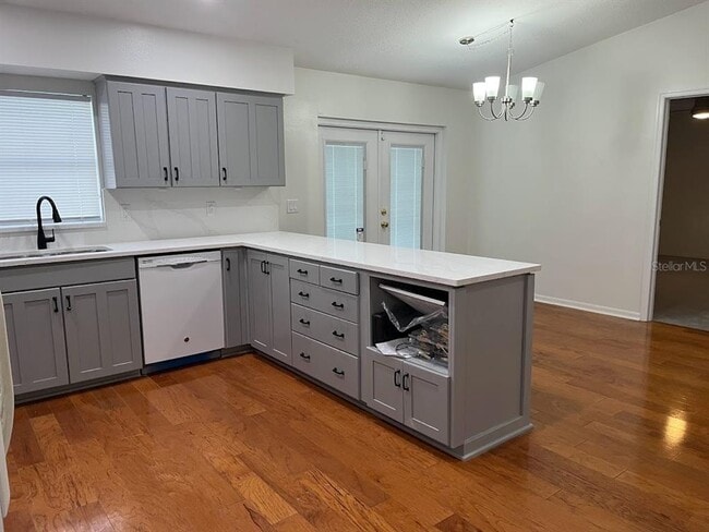 Building Photo - 26805 Roseann Pl