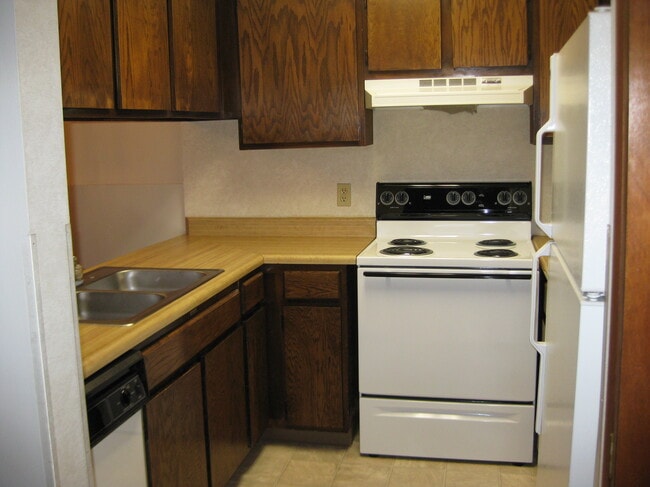 Building Photo - 260 Wilbur Dr NE