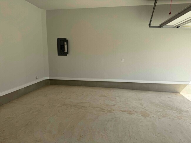 Building Photo - 2205 Stampede Dr