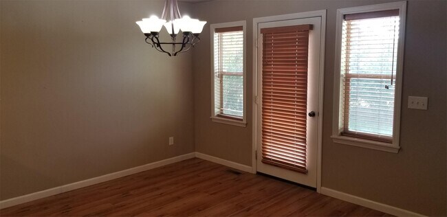 Building Photo - 3139 Fen Way
