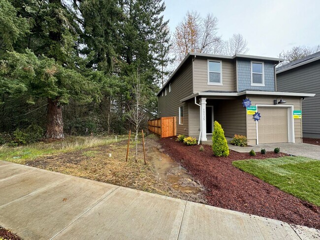 Foto del edificio - Brand new 3 Bedroom 2 Bath Beautiful Singl...