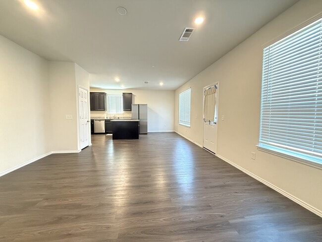 Building Photo - 5911 Dry Brush Pl