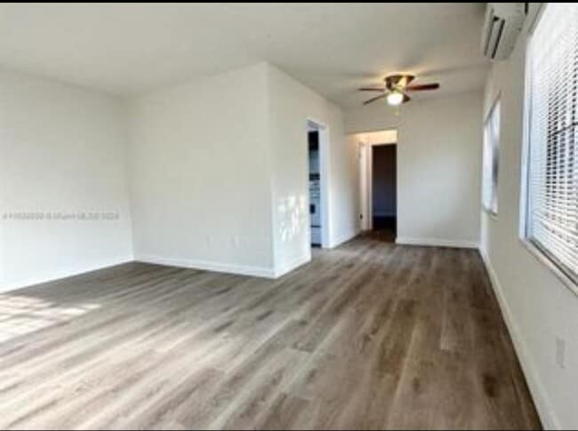 Building Photo - 782 NW 52nd St