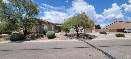 Building Photo - 9649 S San Esteban Dr