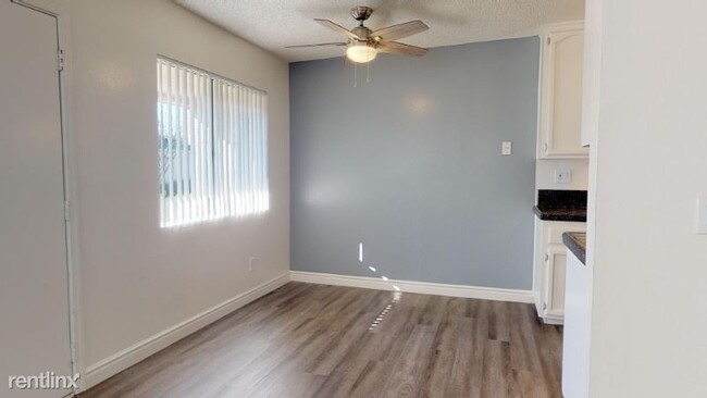 Building Photo - 2371 Grove Ave