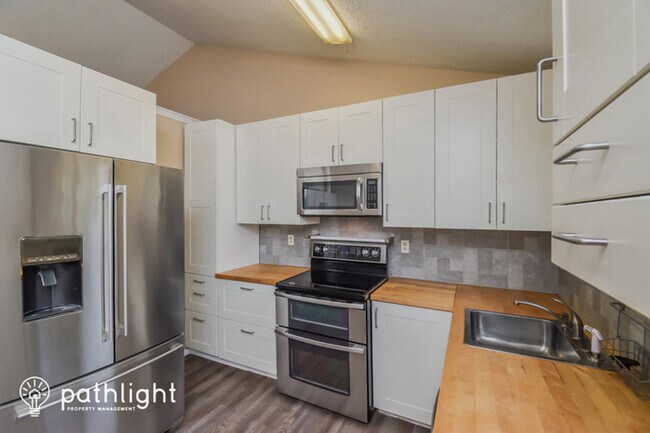 Building Photo - 6410 Lonsdale Drive, Colorado Springs, CO,...